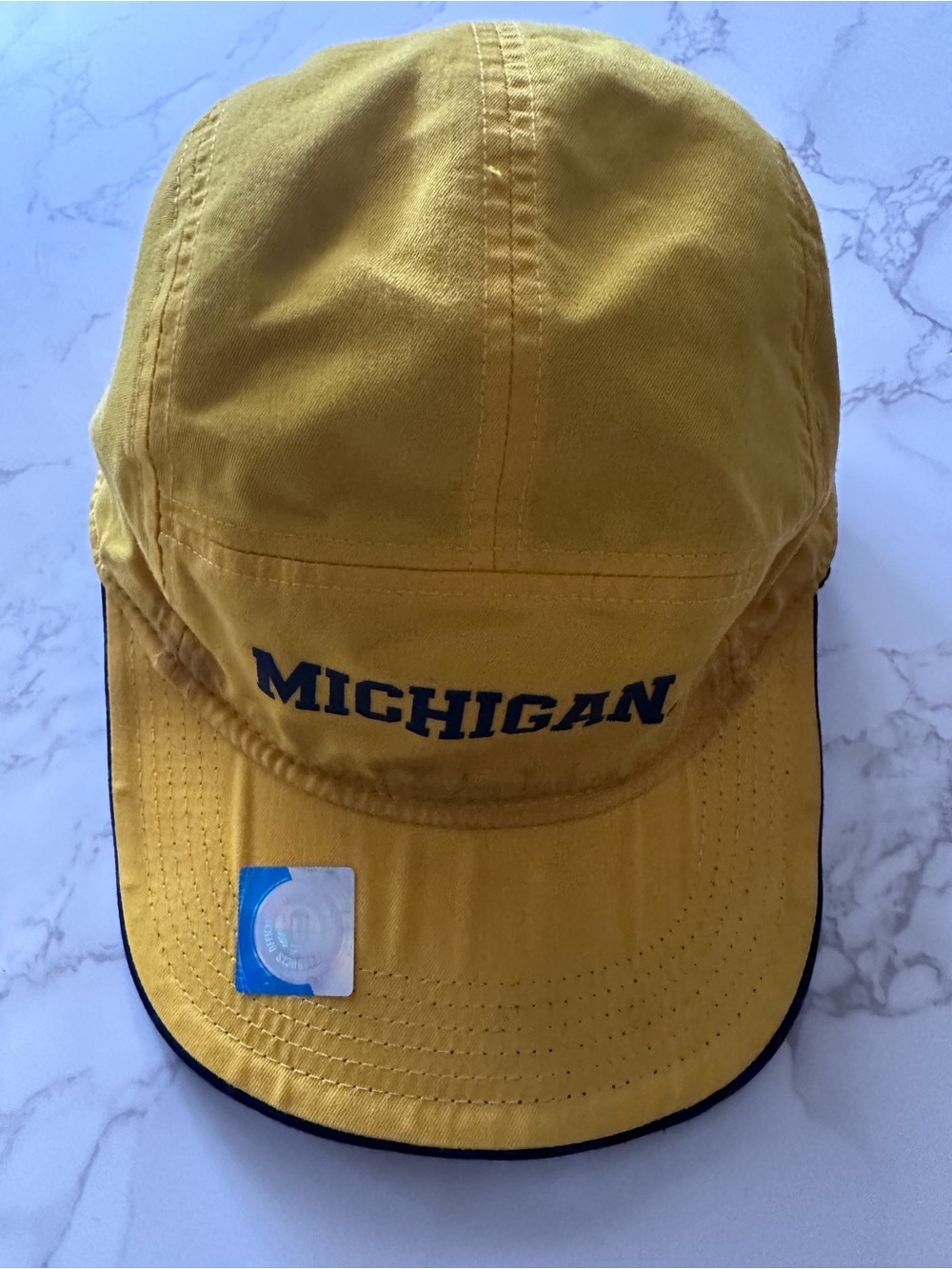 JORDAN · University of Michigan Embroidered Reversible Hat (Navy/Maize)